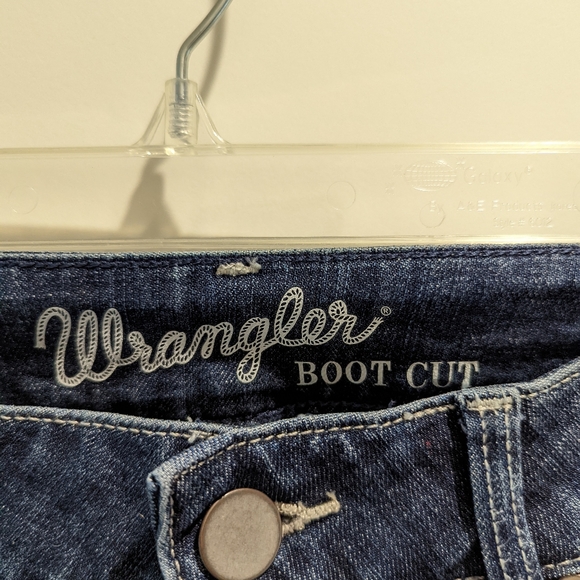 Wrangler Boot Cut Jeans - Picture 3 of 5